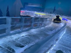 -西安银基冰雪世界