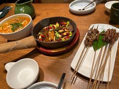 -云海肴·汽锅鸡·云南菜(天山百盛优客店)