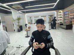 -尤司男士国潮理发馆