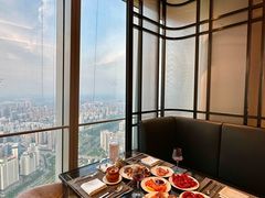 -云端西餐厅(南宁龙光那莲豪华精选酒店)