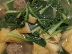 青菜烧肉圆-吉事利茶餐厅