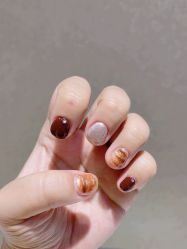 -甲·铺轻奢美甲美睫