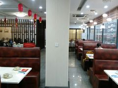 大堂-鑫悦楼煎蟹·16年海鲜大排档