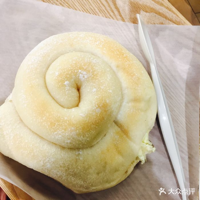 奈雪の茶(怡景中心城店)榴莲面包图片 - 第1张