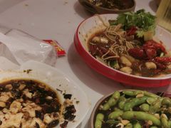 -老街烧烤大排档·地道湖北菜·龙虾馆(汉口火车站店)