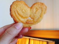 小蝴蝶酥-上海哈尔滨食品厂(淮海中路店)