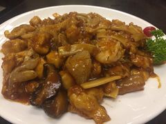 -金牌餐厅·天津菜·八珍豆腐·老爆三(瓷房子店)