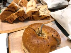 酒渍提子奶油芝士全麦贝果-仙峰天然面包(迎宾路店)