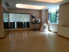 -臻儿屿月子会所(茶山店)