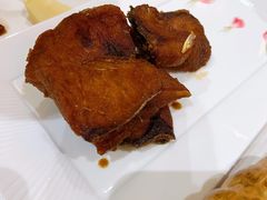 上海熏鱼-老正兴菜馆(福州路店)