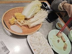 -潮界(LU·ONE凯德晶萃广场店)