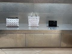 -三宅一生 (阪急梅田本店)