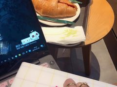 -星巴克(美丽华花园店)