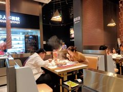 大堂-牛人日志·鲜牛肉骨汤火锅(万科里瑧店)