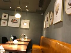 -POKEE VIA&Brunch·维娅(重庆来福士店)