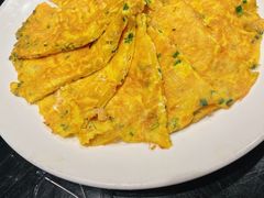 虾仁鸡蛋饼-芳芳私房菜·精做淮扬菜(承德路店)