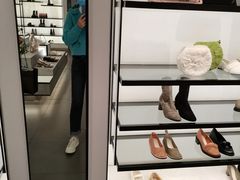 -CHARLES&KEITH(1234space店)