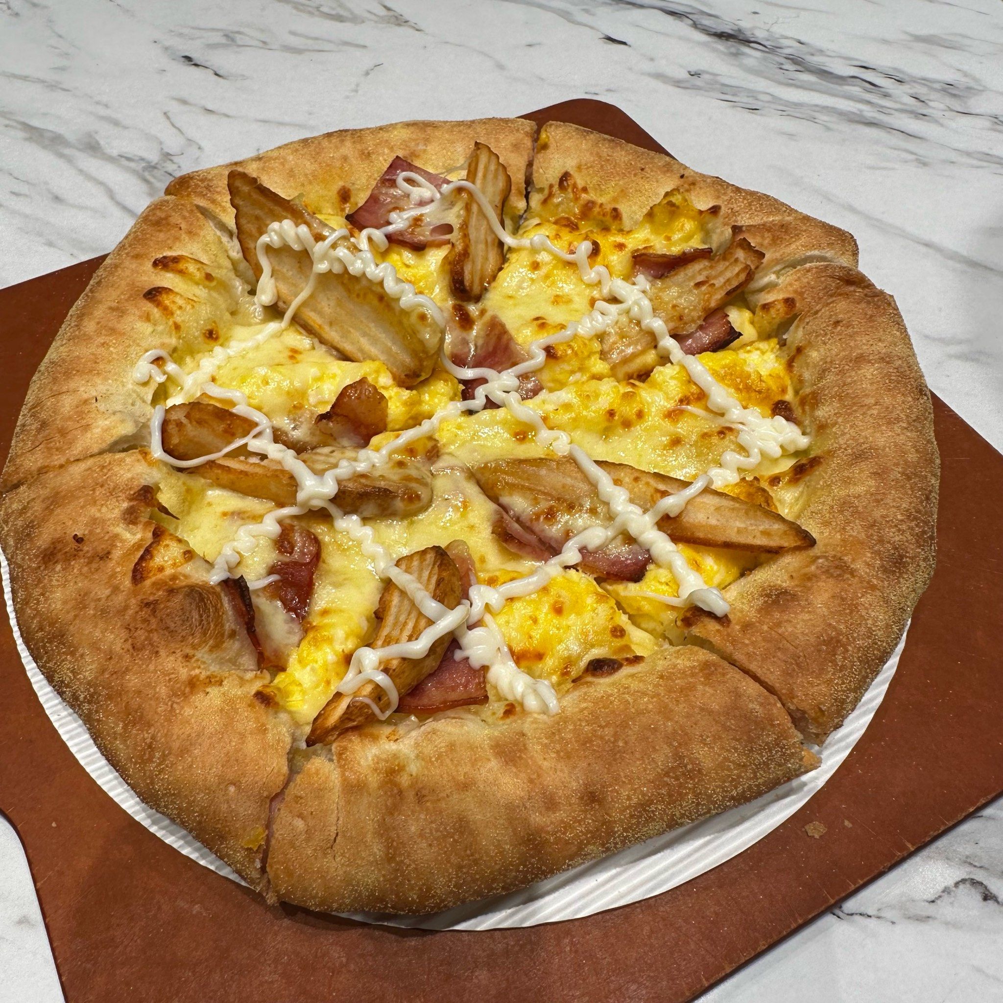 每次必点,美国风情土豆培根披萨 蛋黄流沙卷边
太香啦,超级好吃!