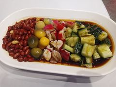 -巴特餐饮6加1音乐餐吧·新疆菜