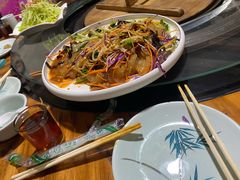 -人民公社铁锅炖·东北菜(卫国道店)