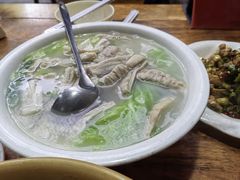 -茅屋大酒店