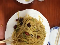-东顺全羊坊烧烤炒菜莜面(张北店)