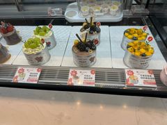 -花花卷卷·鲜食蛋糕(静安久光百货店)