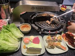 -海吃海喝海鲜烤肉炭火主题自助餐(朝阳店)
