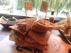 -Catch Bagel(芳草地店)