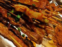 -何师烧烤Pro ·江湖川菜·小龙虾·精酿(太古里旗舰店)