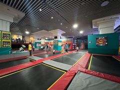 -嗨马乐动室内潮玩运动·团建·轰趴·桌游(南丰汇店)