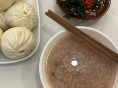 -李与白包子铺(桐梓林店)