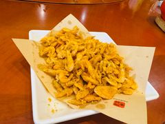 -老街坊美食汇(玉兰大街店)