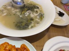 -严记小天府酸菜鱼(西四路店)