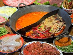 -萍姐火锅·公路夜市(武汉首店)