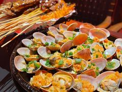 -何师烧烤Pro ·江湖川菜·小龙虾·精酿啤酒(太古里旗舰店)
