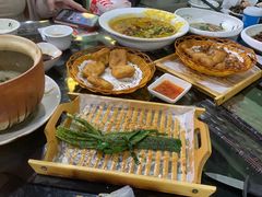 -大富蚝乌东哥饭店·石锅鱼杂·柠檬鸭(革新路店)