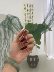 -花岐款式专研健康美甲沙龙