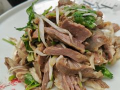 -三江源美食城