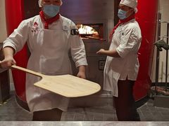 -城市大道红炉披萨烘焙坊