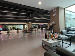 -英派斯健身旗舰店(海信国际中心馆)