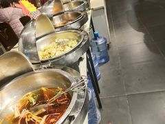 自助取餐区-汉丽轩韩式自助烤肉(大学城龙湖U城天街A馆店)