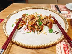 -顺风汤馆·广府粤菜(江宸天街店)