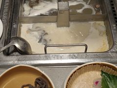 -海底捞火锅(高新万达店)