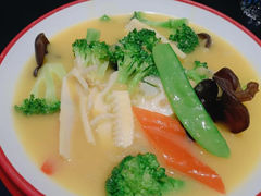 -麻六记(凤凰汇店)