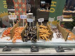 -飨食汇全日制餐厅·昆山皇冠假日酒店(九方店)