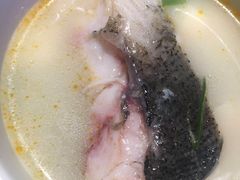 -姜君·千岛湖鱼头馆(浦东大道店)