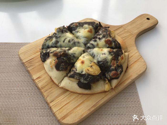 黑暗料理香蕉奥利奥披萨