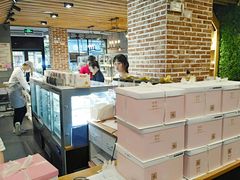 -焙丽拾光(麦凯乐直营店)