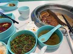 -季季红火锅(柳州城中万达二店)
